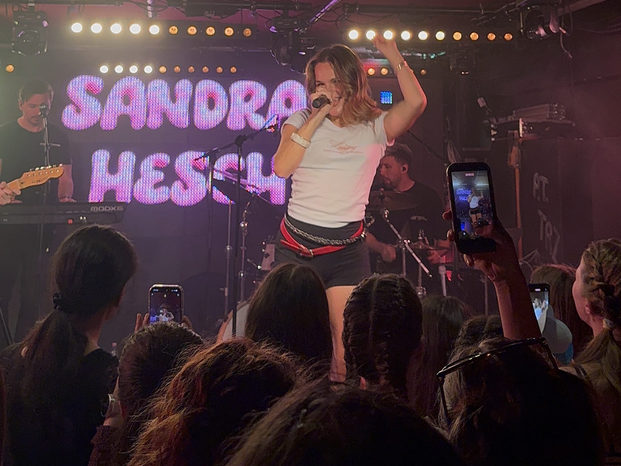 Sandra Hesch live in Wien im Flex